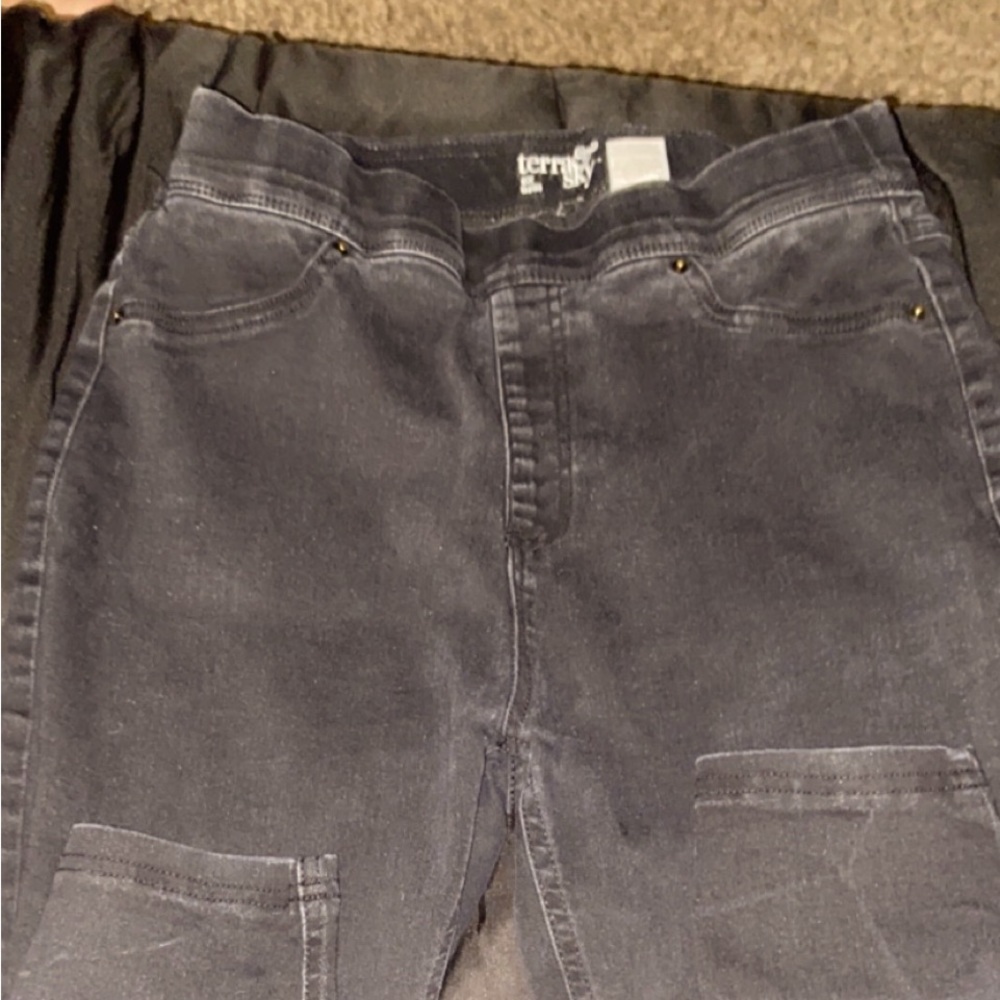 Brand new grey/black pants